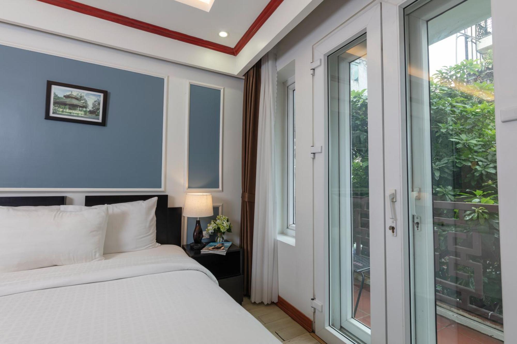 Viet Hotel & Travel Hanoi Exterior photo